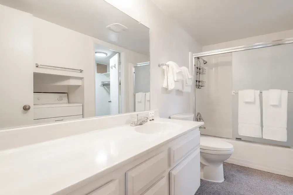 New Listing! Downtown Condo w/ Fireplace & Pool condo