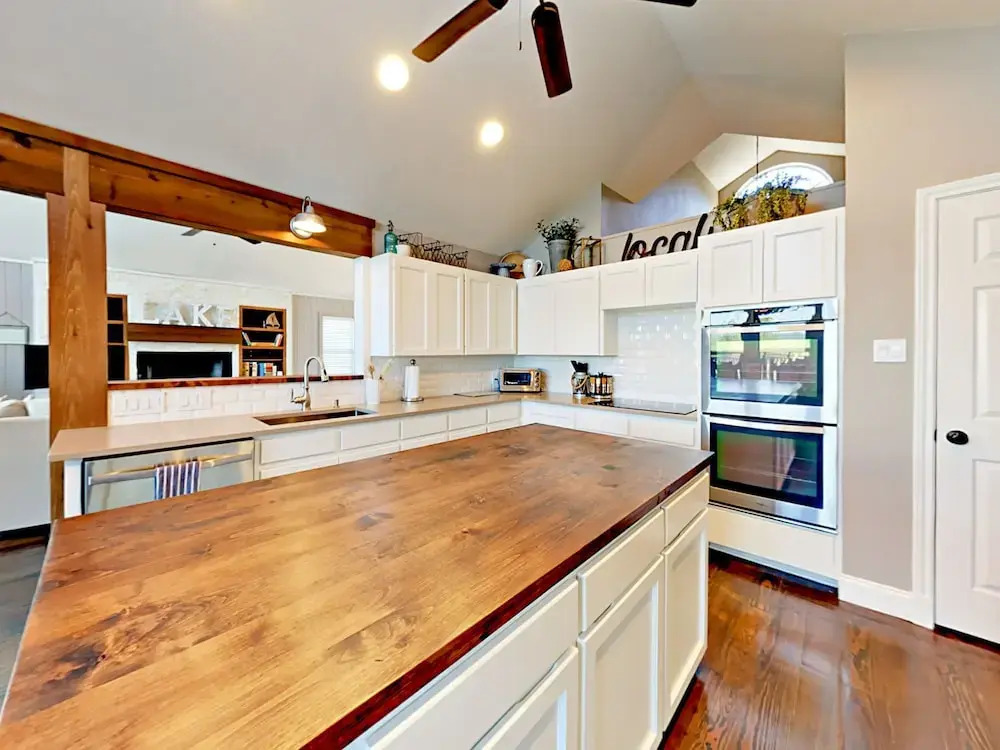 1005 Coventry Rd Home 5 Bedrooms 4 Bathrooms Home