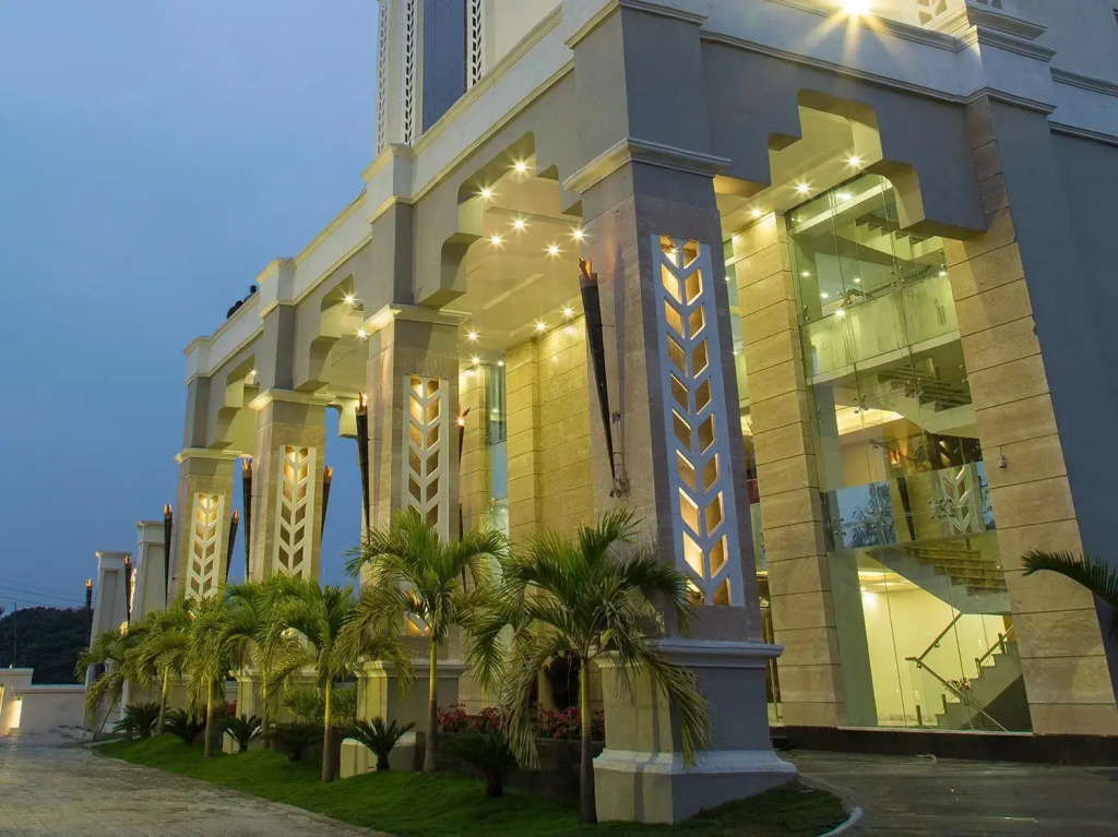 Hotel Trinity Grand, Raigarh