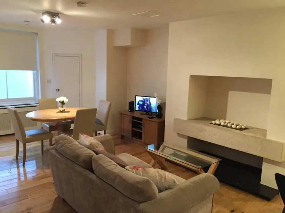 Central , Tube Very Close, 1 Bed