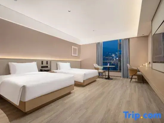 Starway Hotel (Nanchong Yilong Railway Station)