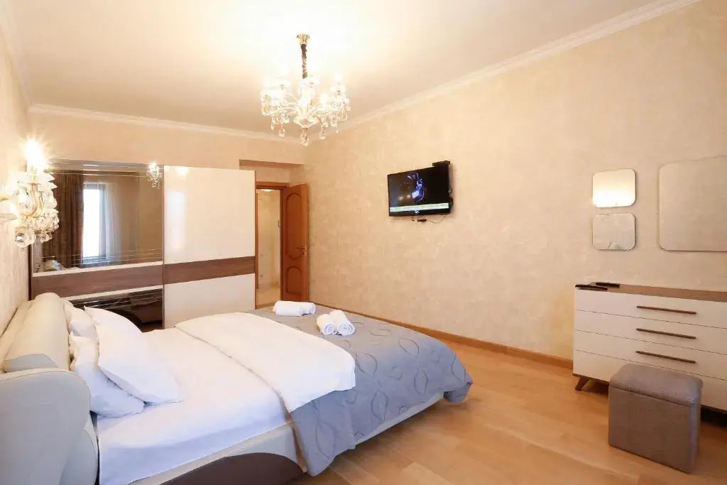 Serviced Apartment on Rustaveli Avenue