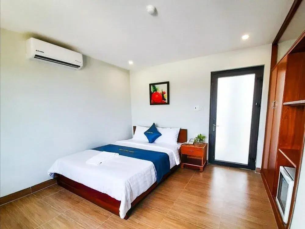 Dinh Huong Hotel