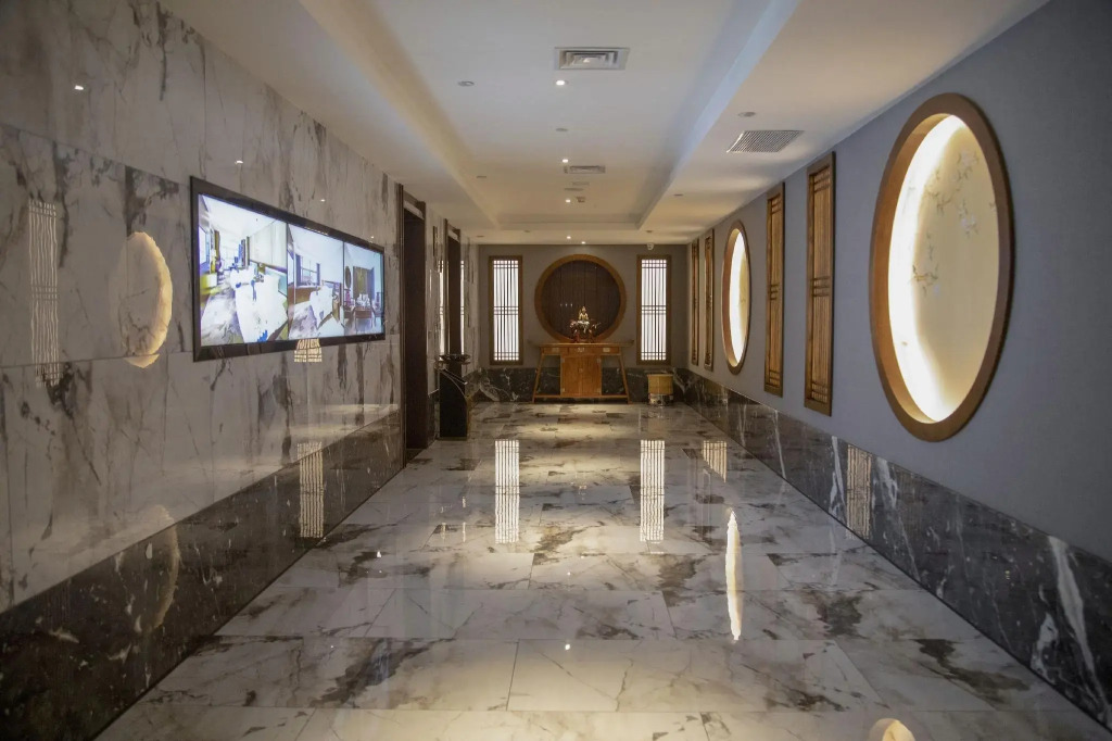 Tang Xiao-Zhu · Tangshan Feast Cultural and Tourism Hotel