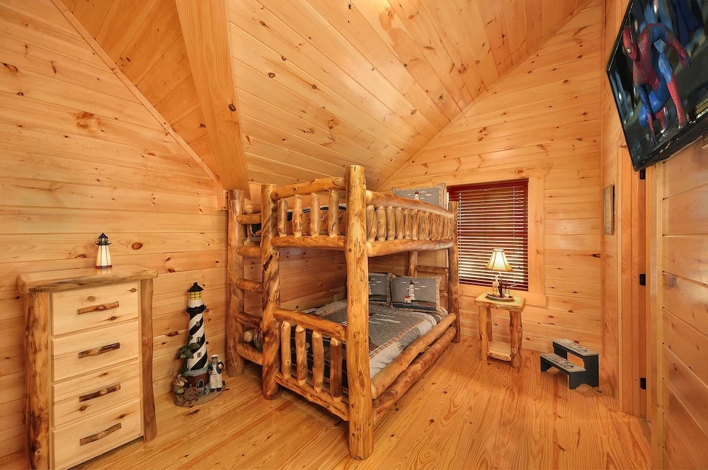 Kings Mountain Lodge - 4 Br Cabin