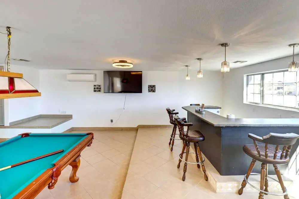 Lake Havasu Home w/ Heated Pool & Putting Green