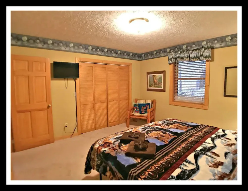 Mountain Tyme Lodge 5 Bedrooms 3 Bathrooms Cabin