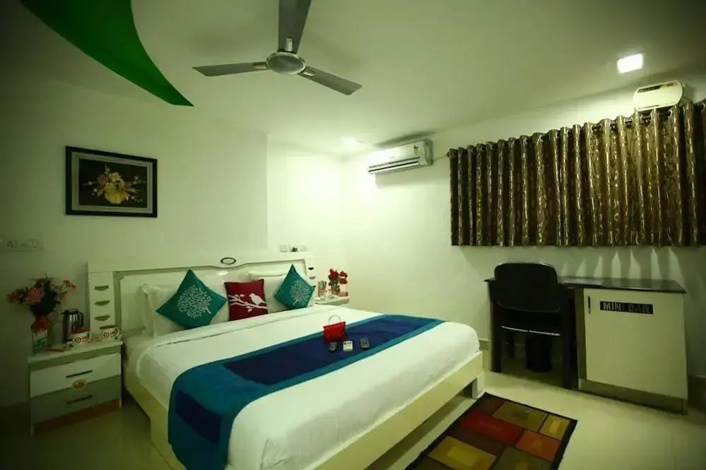 Maruthi Residency