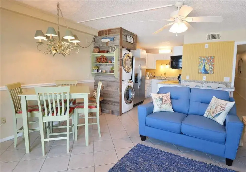 Summit 828 - One Bedroom Condo