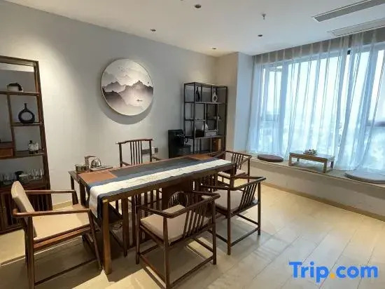 MingTing International Hotel (Yibin Lingang Xintiandi Town)