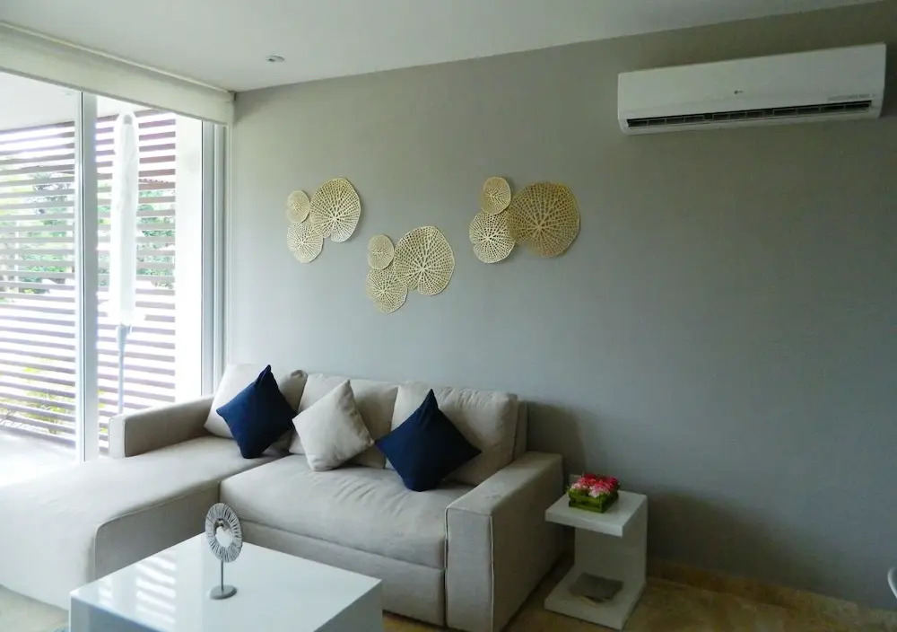 Terrazas Luxury Condos by Kiin