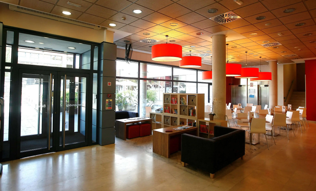 Travelodge Madrid Arturo Soria