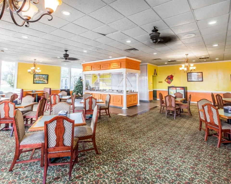 Days Inn by Wyndham Hinesville Near Fort Stewart