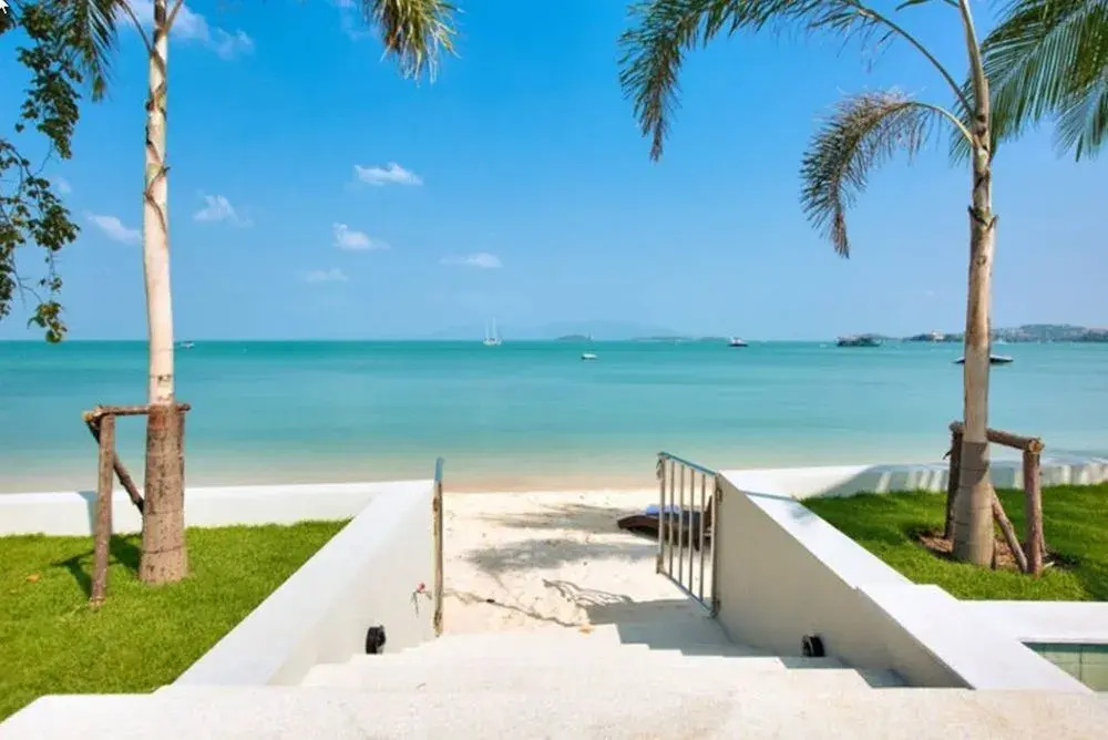 1 Bedroom Beautiful Beachfront Villa