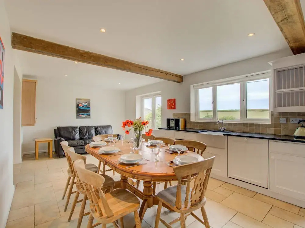 Detached Holiday Home With a Colourful Garden, Stove and Cosy Furnishings