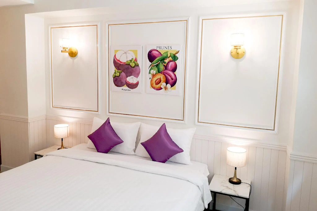 Rose Apple Hotel