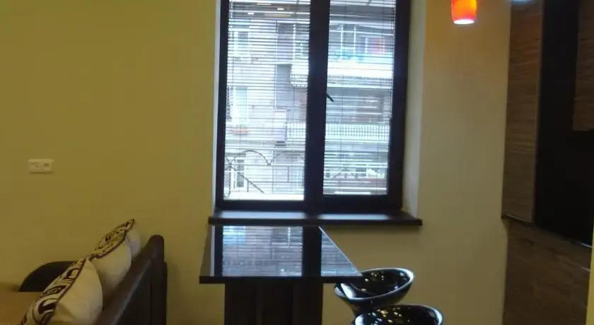 Modern Komitas Flat