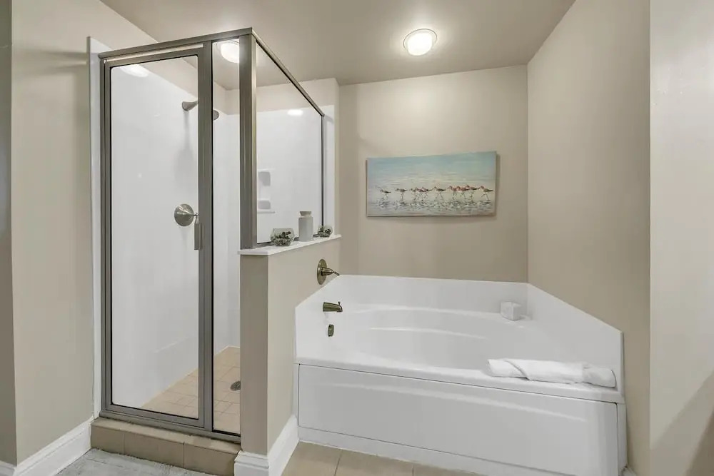 Aqua Resort 906