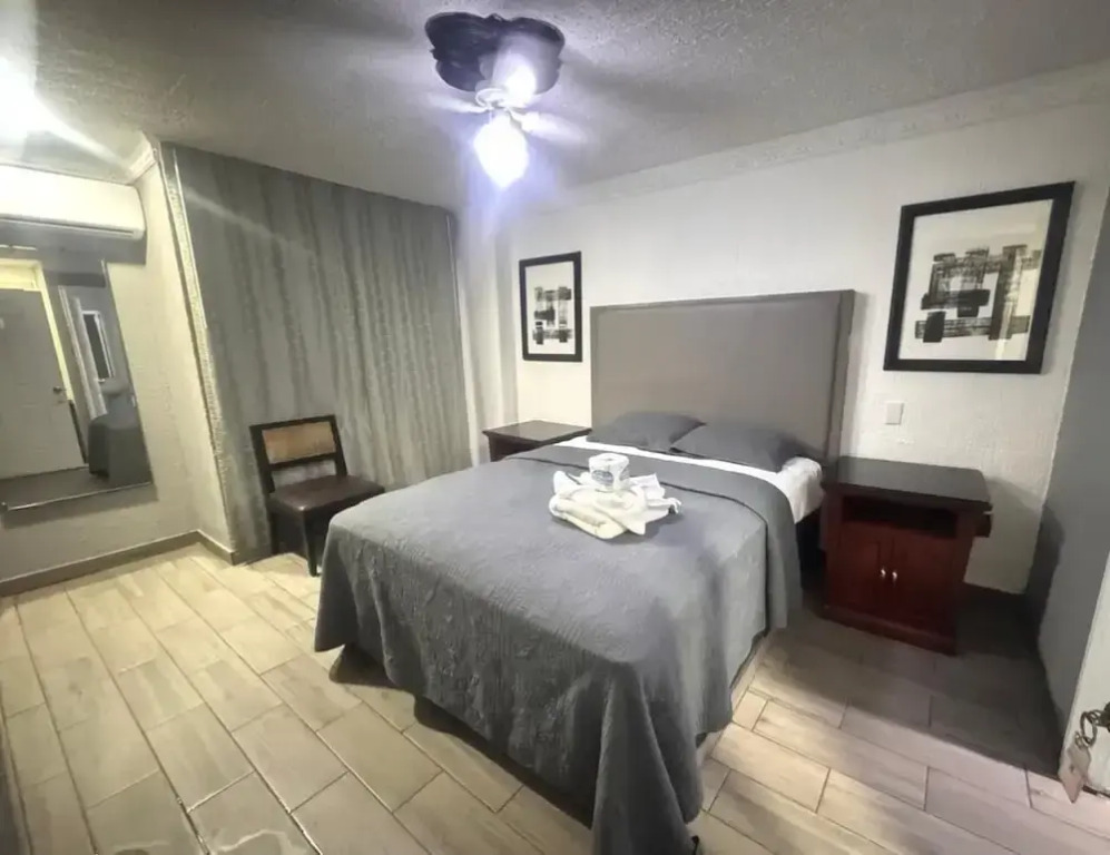 Hotel TJ Plaza