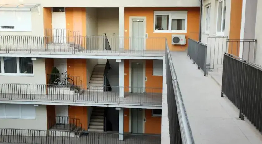 Rose Serviced Apartments