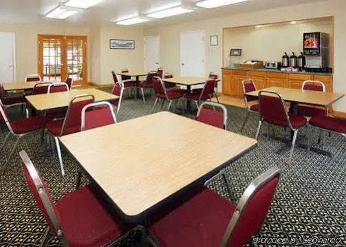 Rodeway Inn Civic Center