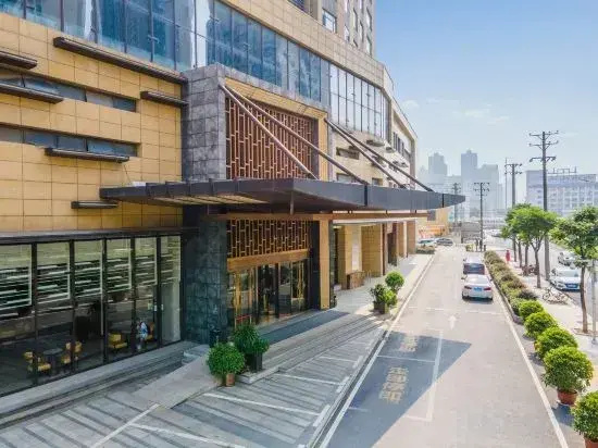 Wuhan Xinhao Grace Hotel (Hankou Railway Station)