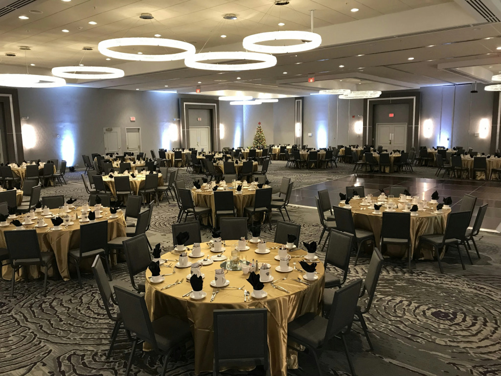 Holiday Inn Chicago Nw Crystal Lk Conv Ctr by IHG