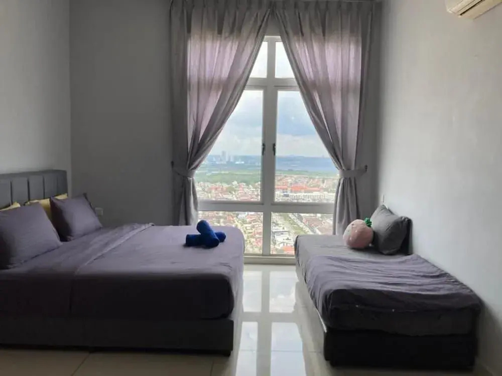 JB City Shopping Mall Apartment