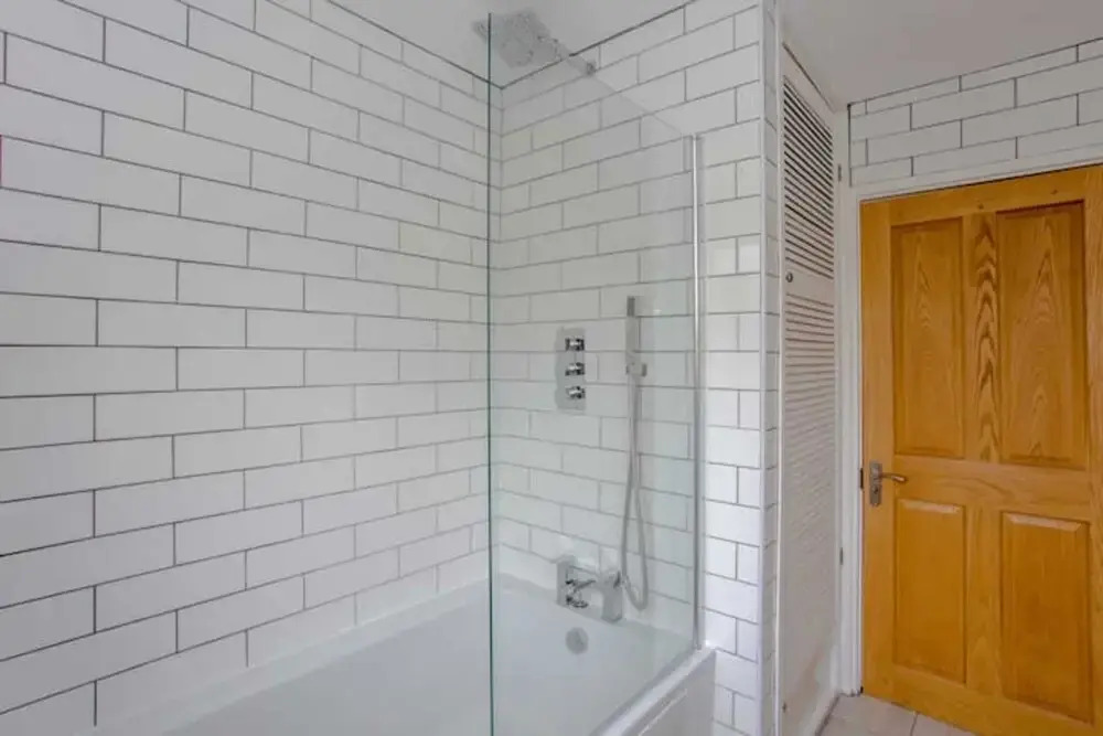 Spacious 3 Bedroom Apartment With Large Balcony