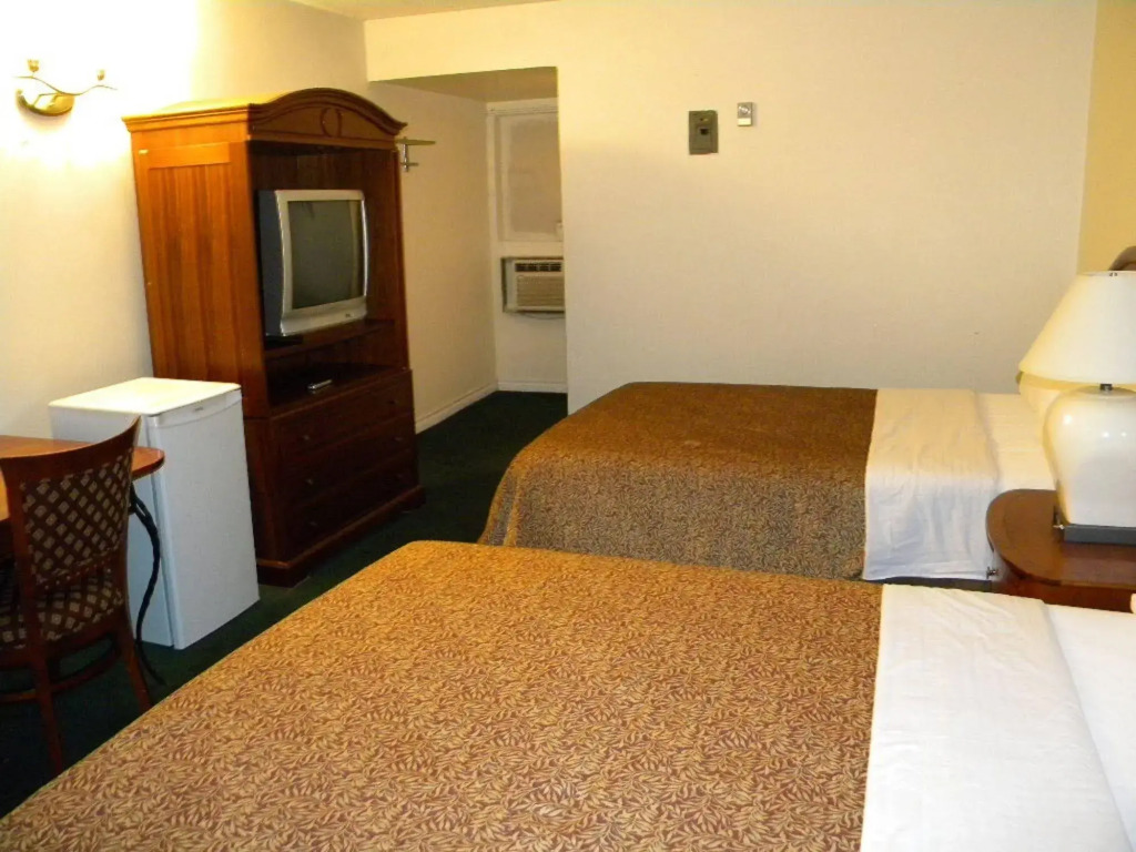Fairway Inn by the Falls