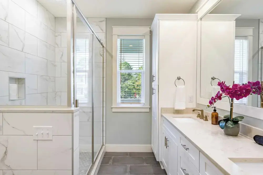 Gulf Coast Gem by Avantstay 3 Blocks to Beach & Town Plaza Community Pool