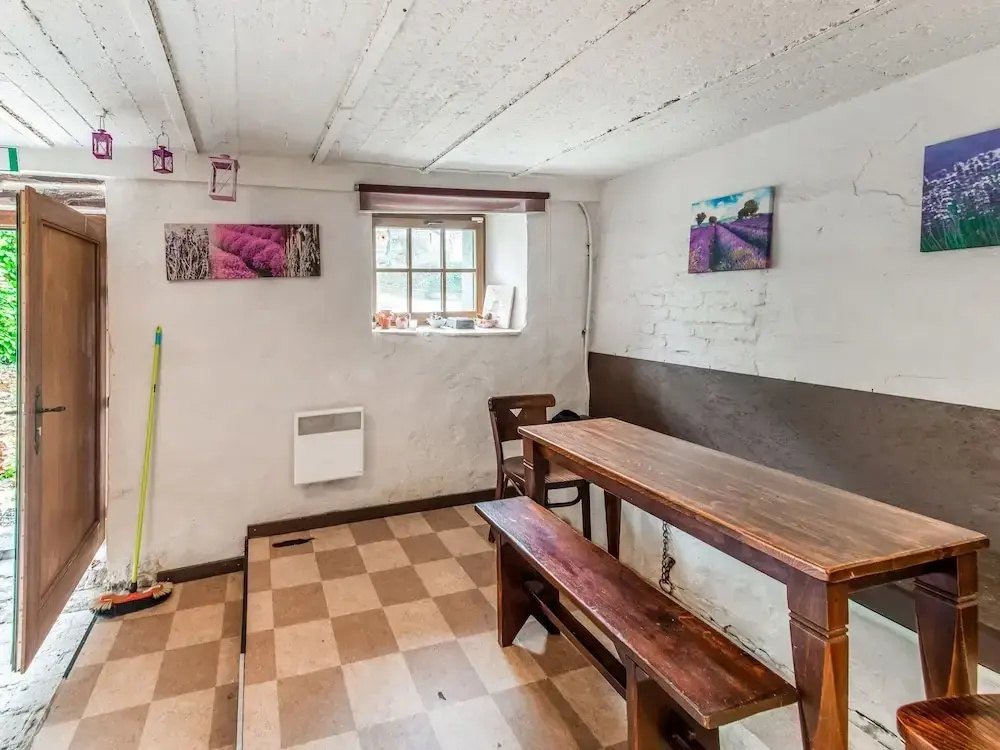 Cosy Holiday Home in Cherain near Forest