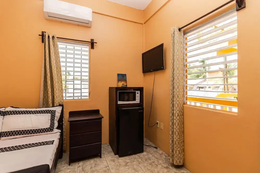 San Pedro Studios and Suites
