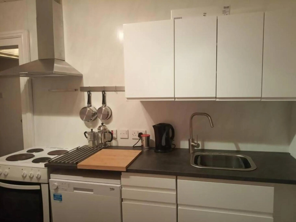 Private apartment. Aberystwyth Town Centre.