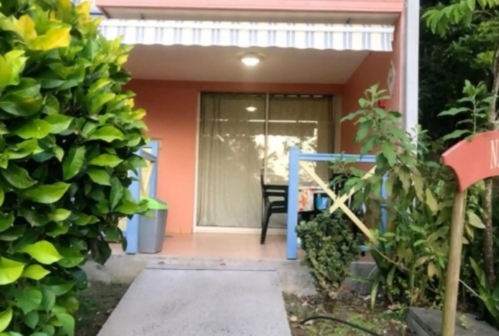 Studio a Sainte Anne a 100 m de la plage avec jardin clos et wifi