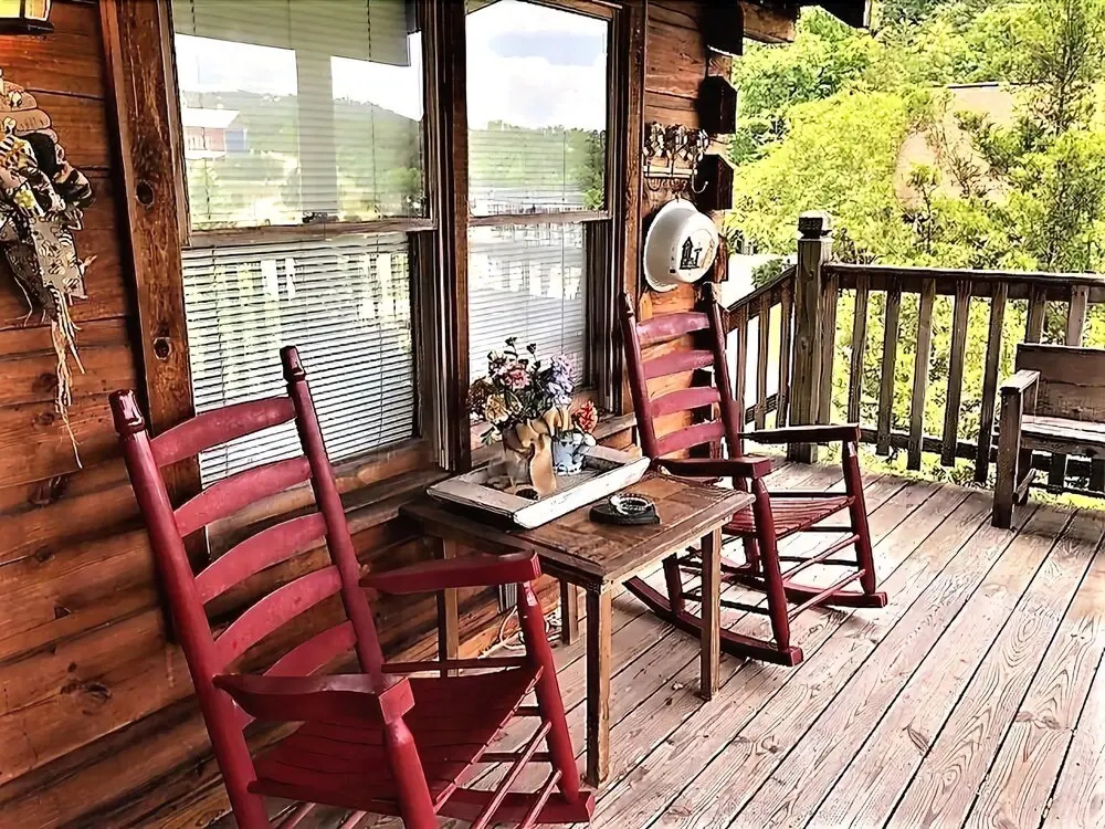 Honey Tree - Studio Cabin