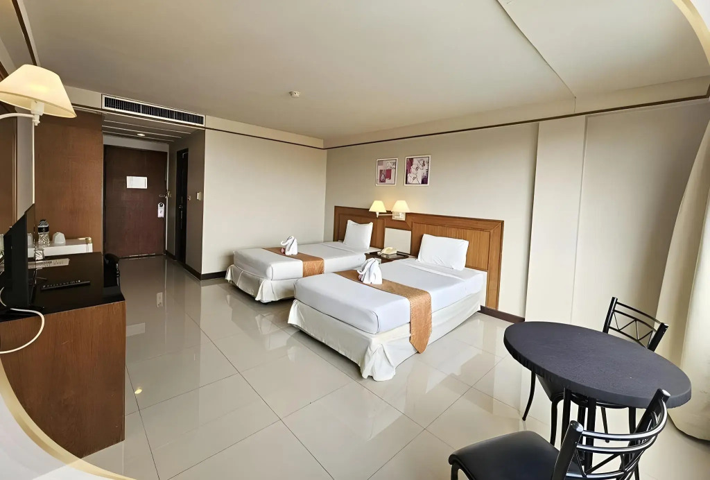 Songphanburi Hotel