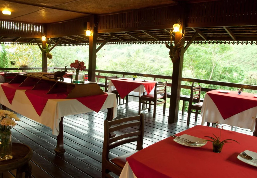 J Valley Resort