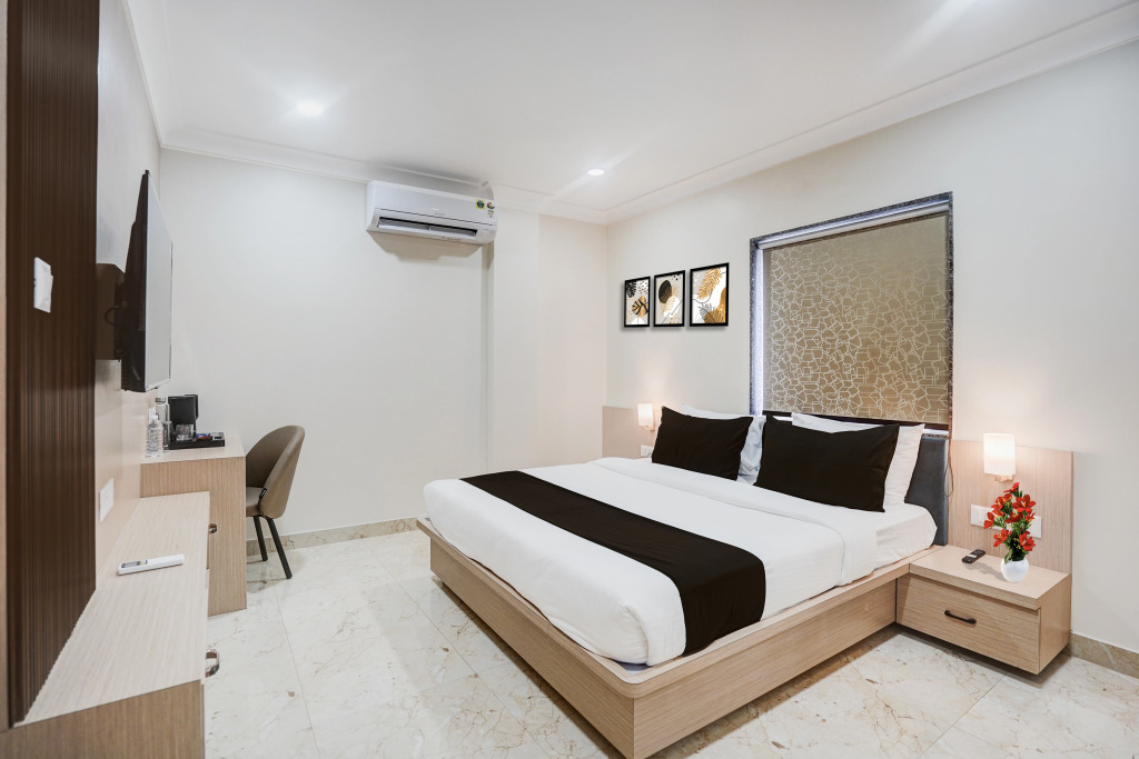 Super Townhouse Oak Banaras Central Railway Junction Formerly Sri Hari Inn