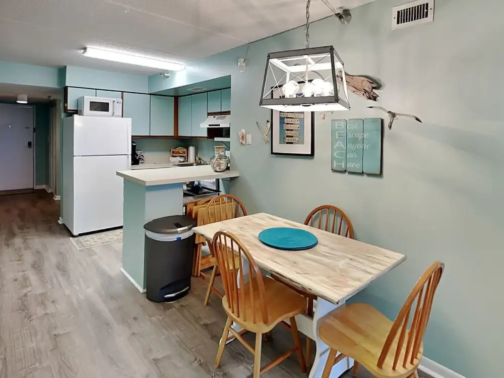 Jacksonville Beachdrifter by Distinctive Beach Rentals