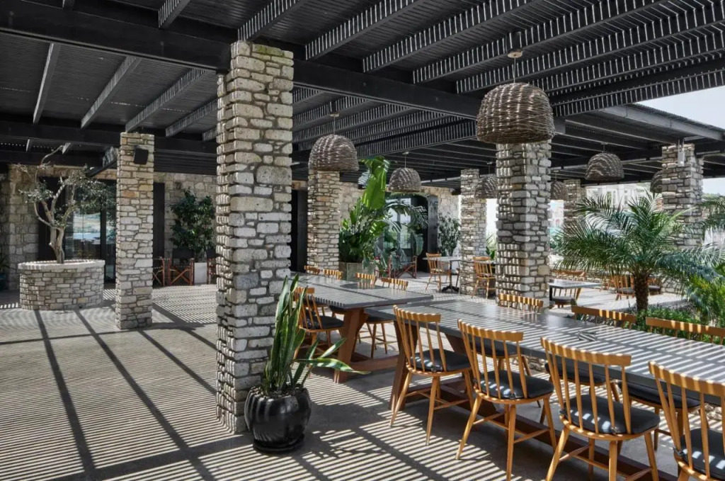 Alacatı Port Ladera Hotel