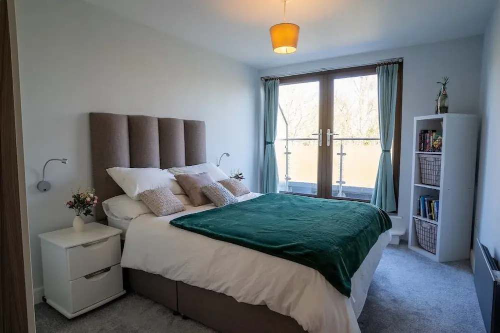 Surrey Hills Escape: Riverside Walks & Quick Links