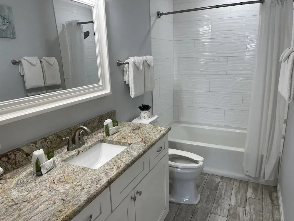Beachgate Condo Suites And Hotel 217+219 2 Bedroom Condo