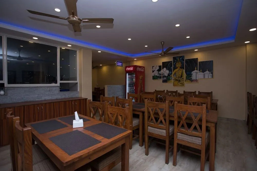 OYO 226 Hotel Pokhara Blue Lake