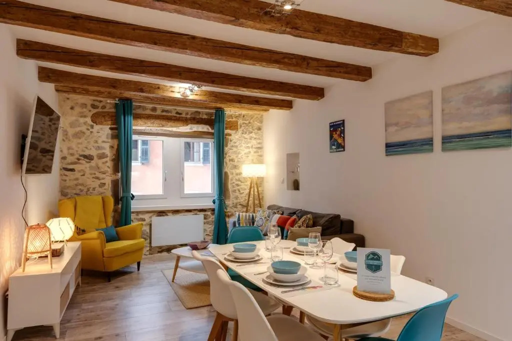 Le Paquier 9 The charm in the heart of the Old Town 150m from the Lake