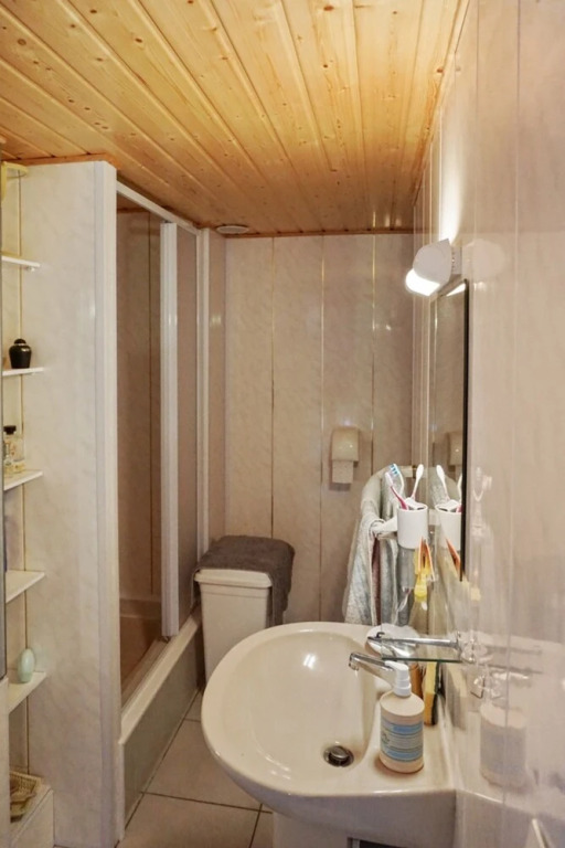 Welcoming 2-story Apartment in Vias With Bbq, Furnished Terrace and Go