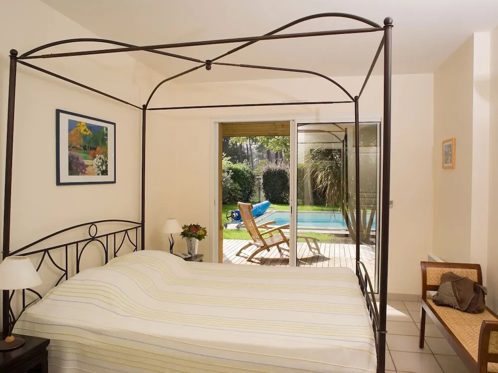 Beautiful villa with a private pool by the Atlantic ocean