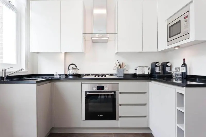 Strathmore Gardens by onefinestay