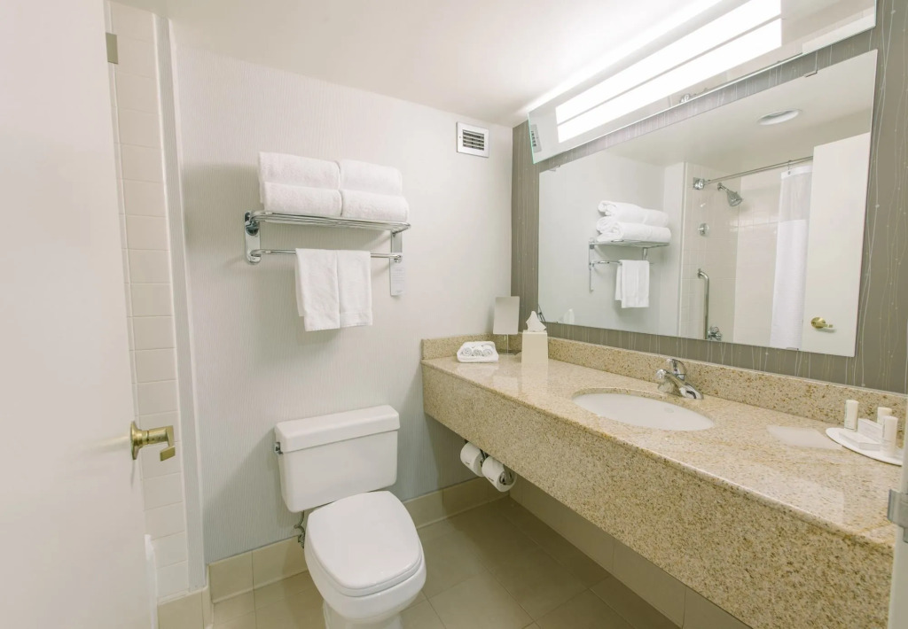 Courtyard by Marriott Nashua
