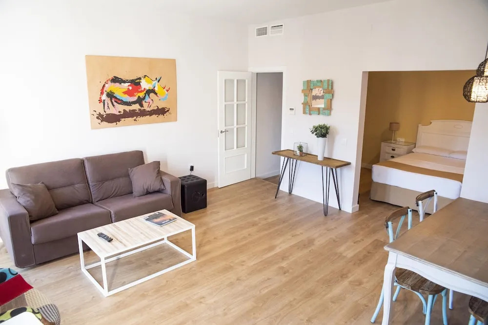 Apartamentos El Patio - Modernos con vistas en Plaza Mayor